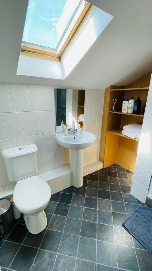 Modern City Centre House Galway Exterior foto
